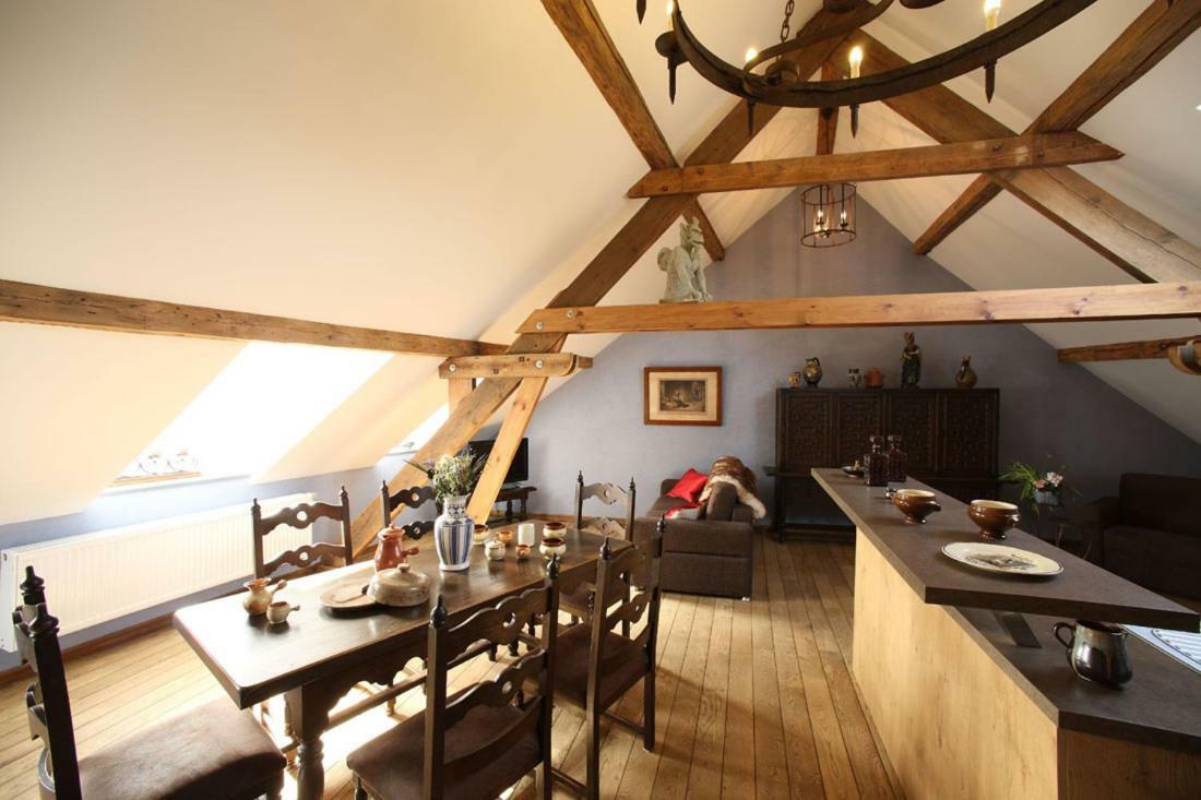 Gites D'Apothecarius Entre Namur Et Dinant Fosses-La-Ville Buitenkant foto